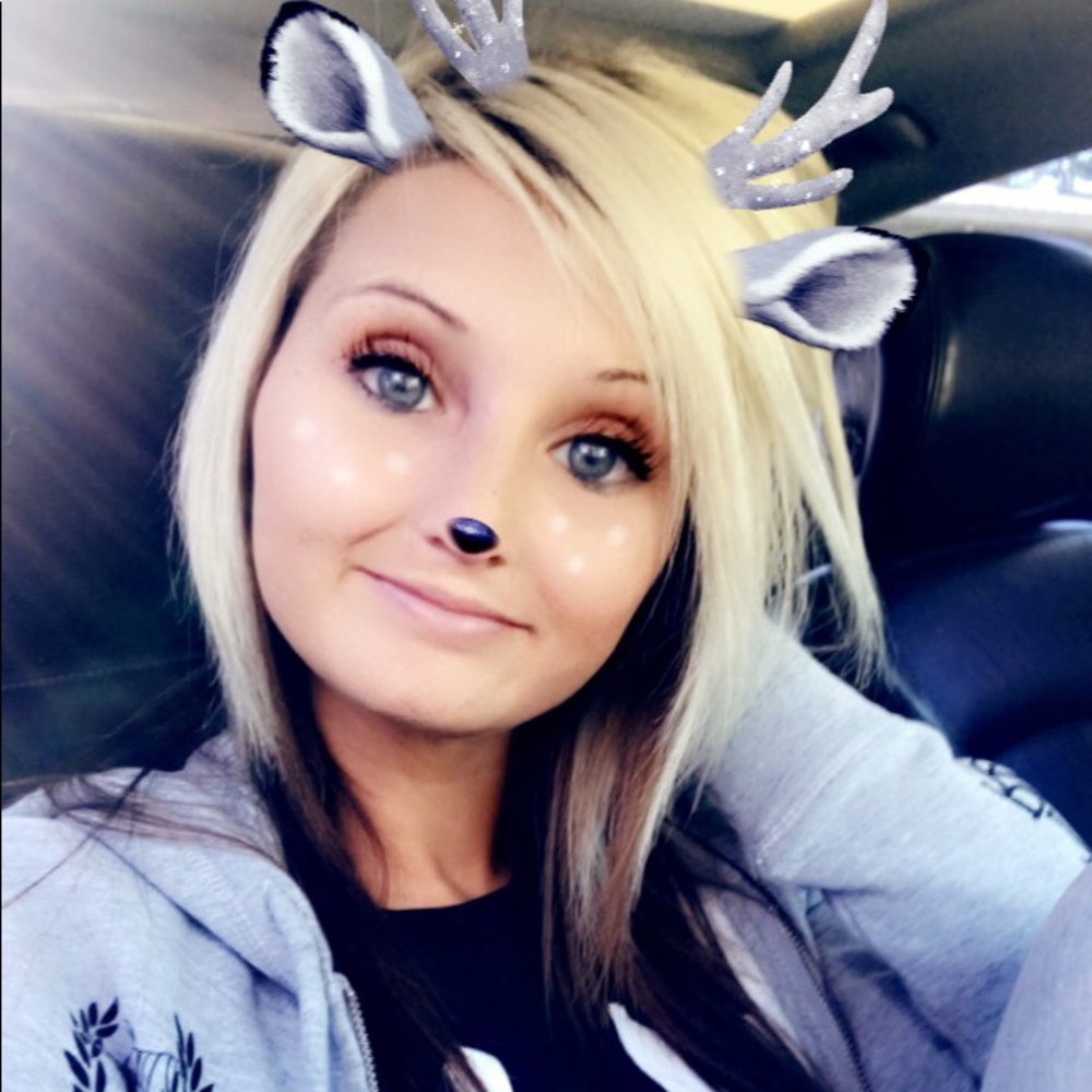 Meet your Posher, Ashlee